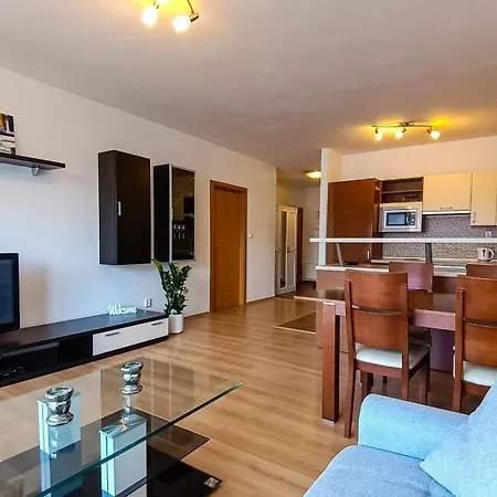 Lägenhet Modern Flat, Balcony, Garage Bratislava